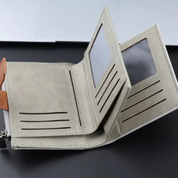 One Piece Wallet: Canvas Print